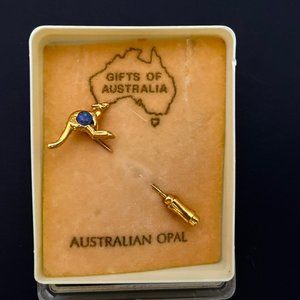 VINTAGE OPAL KANGAROO STICK PIN, Souvenir from Australia Gold Tone, Original Box